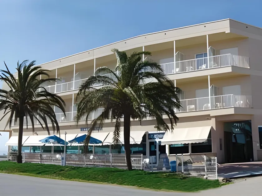 Hotel Mediterrani Blau - Image 1