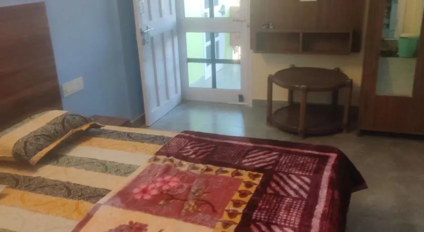 Tree Valley Homestay Chail - Image 1