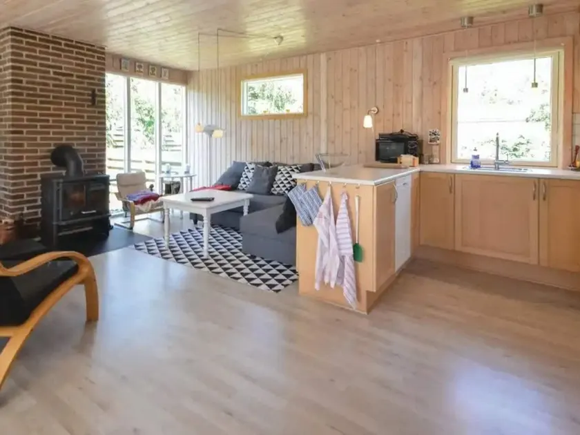 Maison adaptée aux familles avec barbecue et jardin | Vue sur l'eau - Image 1