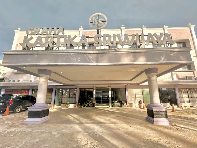 Kartika Sriwijaya Hotel - Image 1