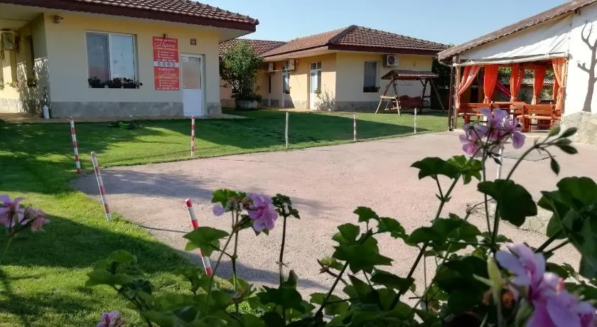 Guesthouse MIRAJ - SHABLA - Image 1