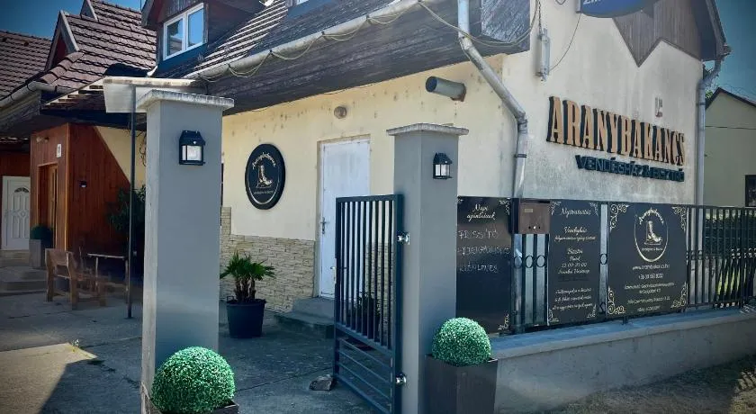Aranybakancs Vendégház & Bisztró - Image 1