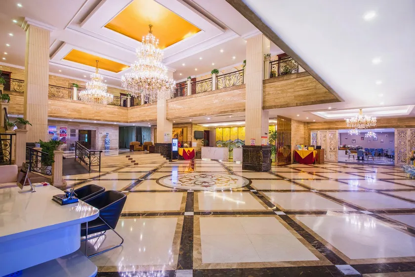 Xifeng Hotel - Image 1