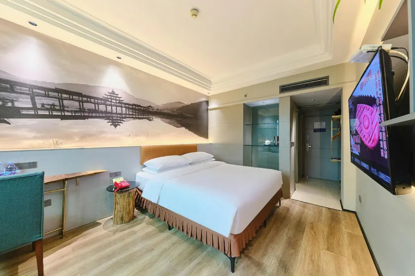 City Coordinates Hotel - Image 1