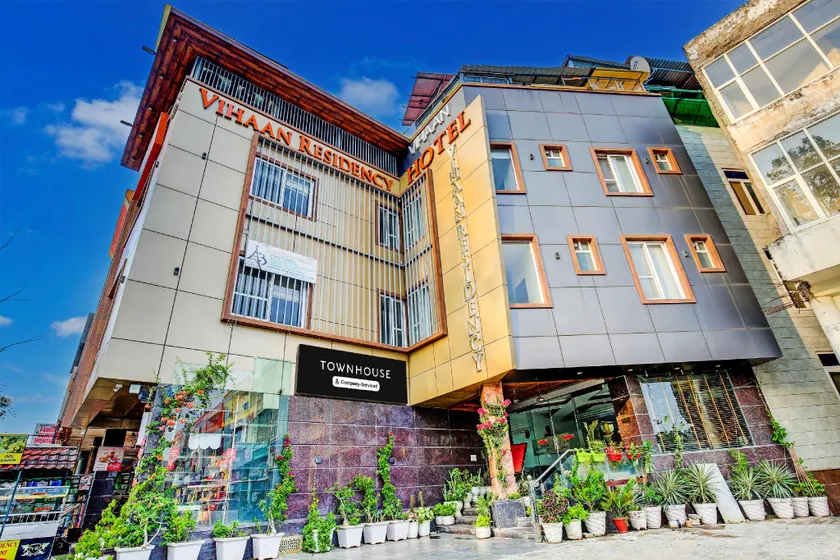 Super Townhouse by OYO Eastern View Formerly Vihaan Residency - Image 1