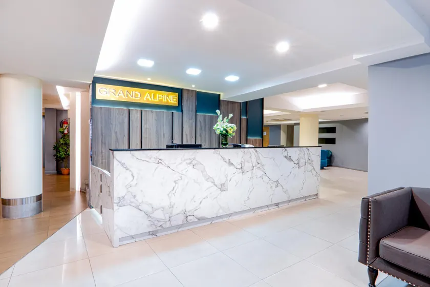Grand Alpine Hotel - Image 1