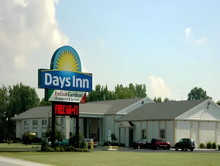 Motel 6 Fremont, OH - Image 1