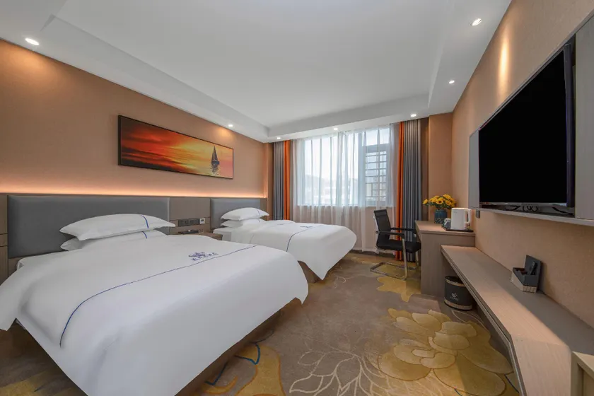 Ludian Yueyue Hotel - Image 1