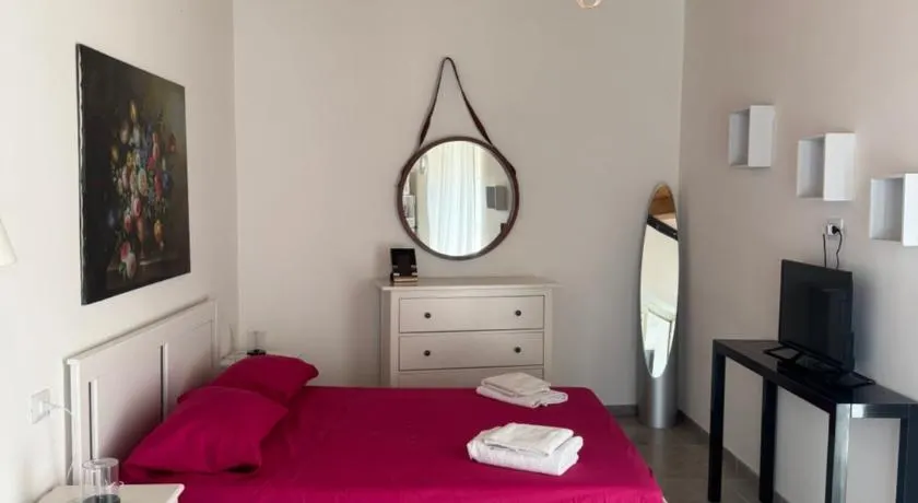 Sole Room - Image 1