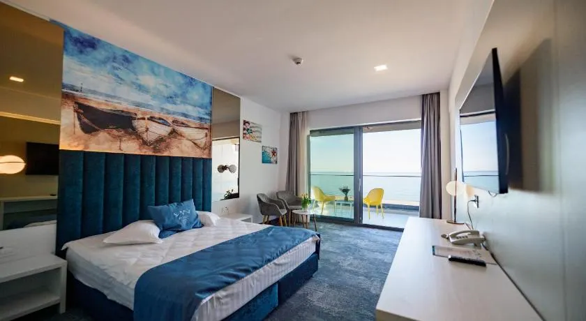 Mirage Beach Spa Hotel - Image 1