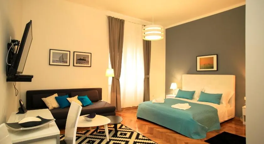 Contarini Luxury Rooms - Image 1