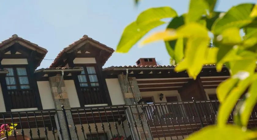 Viviendas Rurales Traldega - Image 1