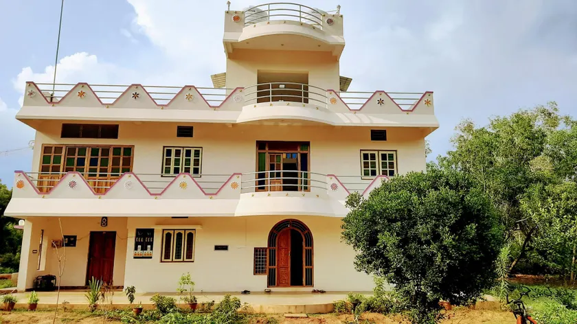 Lotus Garden Guest House - Image 1