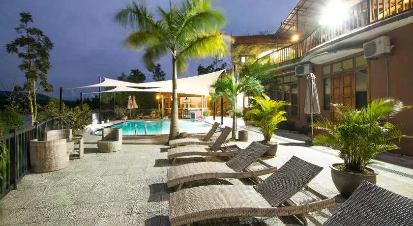 Phong Nha Lake House Resort - Image 1