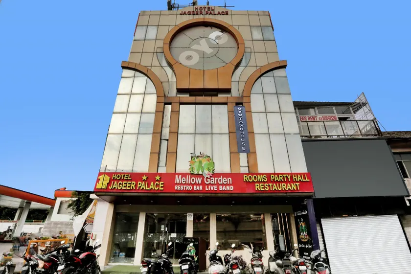 Townhouse Jp Grand Near Mayapuri Chowk - Image 1