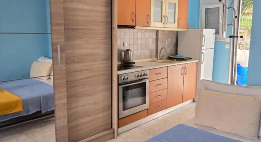 N&B studio siviri - Image 1