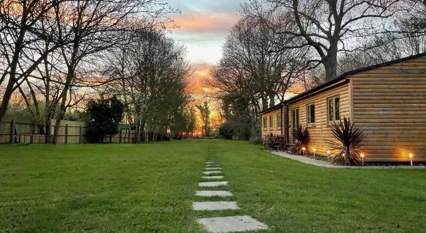 Kendall Lodge - Image 1