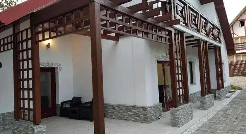 Cabana Vânătorilor din Valiug - Image 1