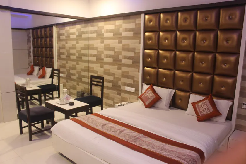 Hotel Celeste Colaba - Image 1