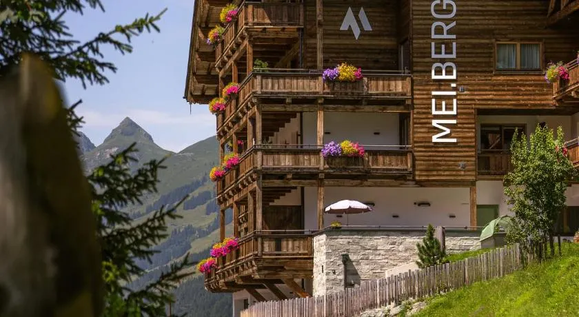 Mei.Berg premium view Appartements - Image 1