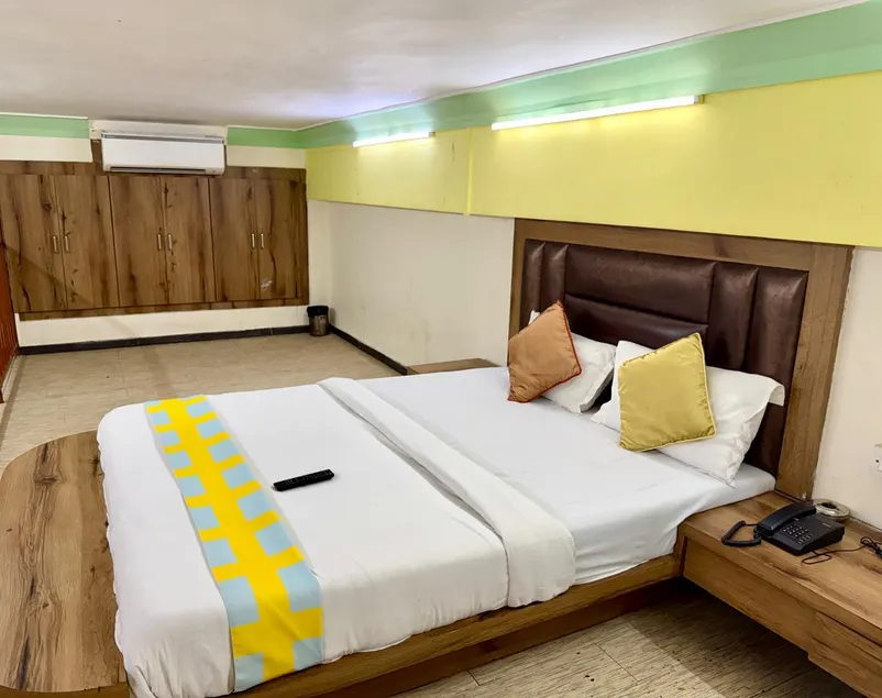 Hotel Babas Residency - Image 1