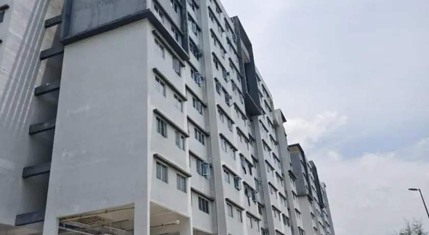 RONABAY AT SUTRAVILLA 2 Homestay Pelindung kuantan - Image 1