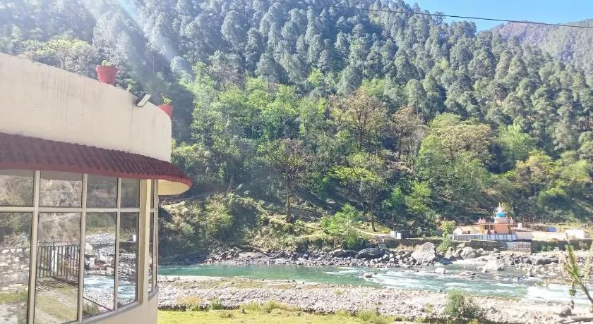 Mother Ganga Retreat - Image 1