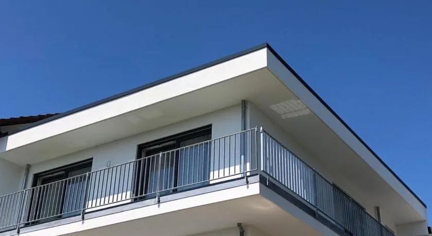 Moderne Wohnung mit Bergsicht - Image 1