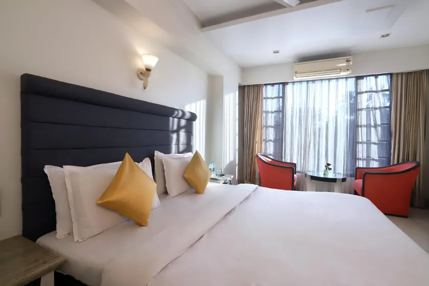 Kohinoor Highway Resort - Image 1
