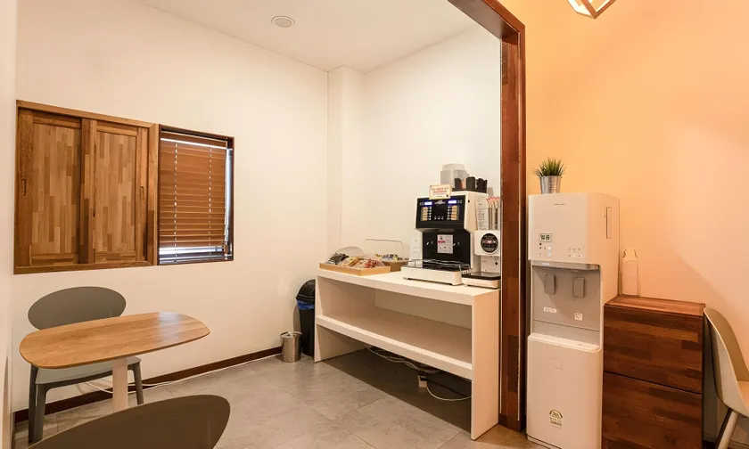 Anyang CNC Hotel - Image 1