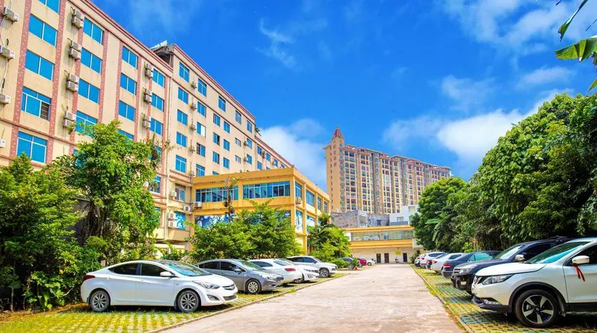 JIARUN HOTEL - Image 1