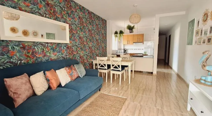 Tropical Apartment - Heated Pool - Image 1