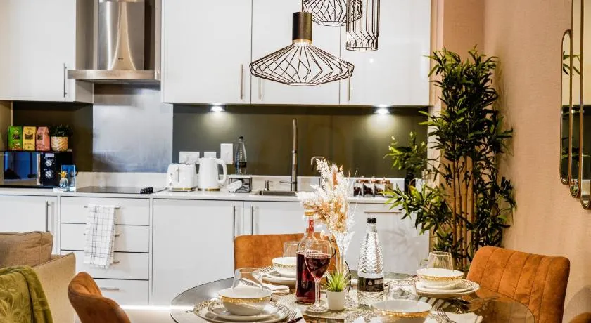 The WaterHouse Avenue by Kandara 5 Star City Home in Maidstone - Image 1