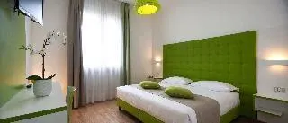 Ibis Styles - Image 1