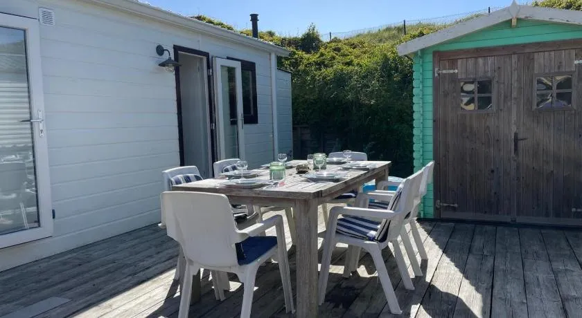Summer house on the Dutch coast - Image 1