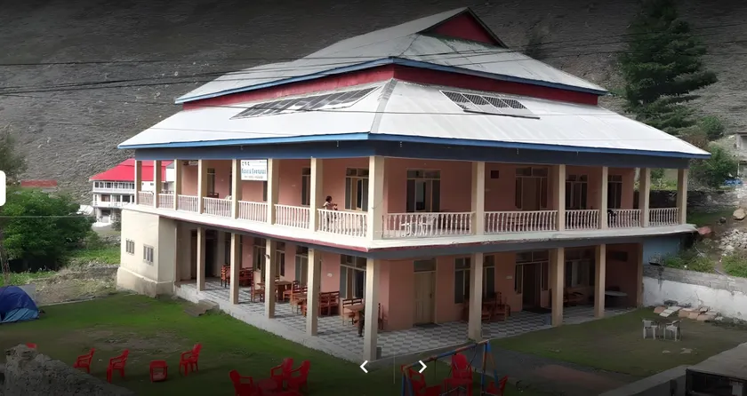 Al Noor Hotel Naran - Image 1