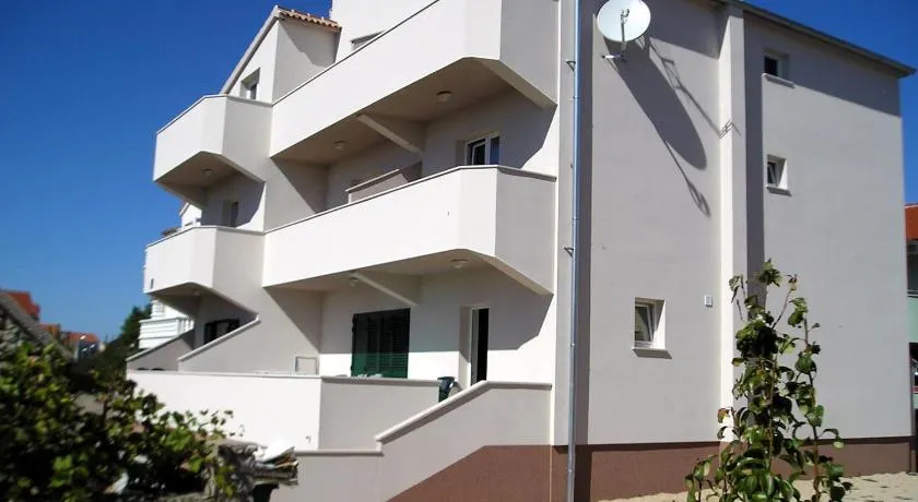 Apartments Josipa & Niki - Image 1