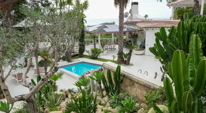 Praialonga Suites with Pool and Garden - Image 1