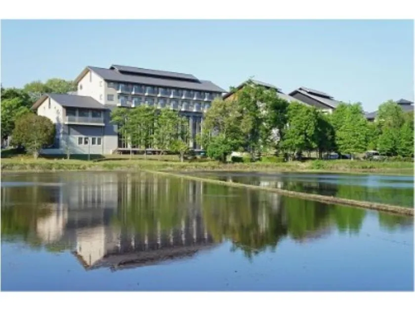 Igashira Onsen Chat Palace - Image 1