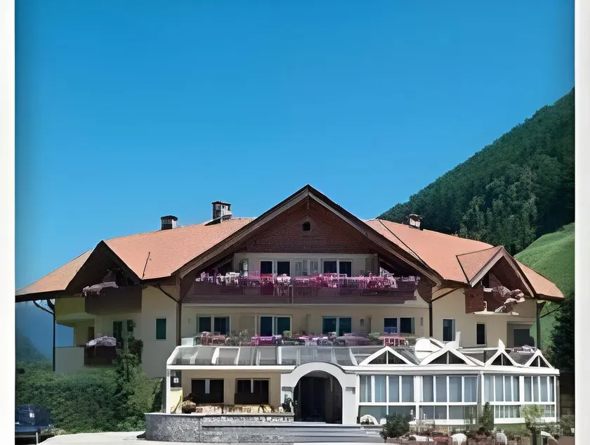 Alpine Life Hotel Anabel - Image 1