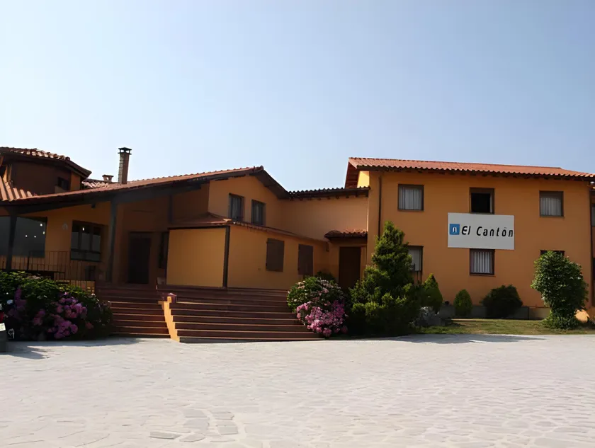 El Canton - Image 1