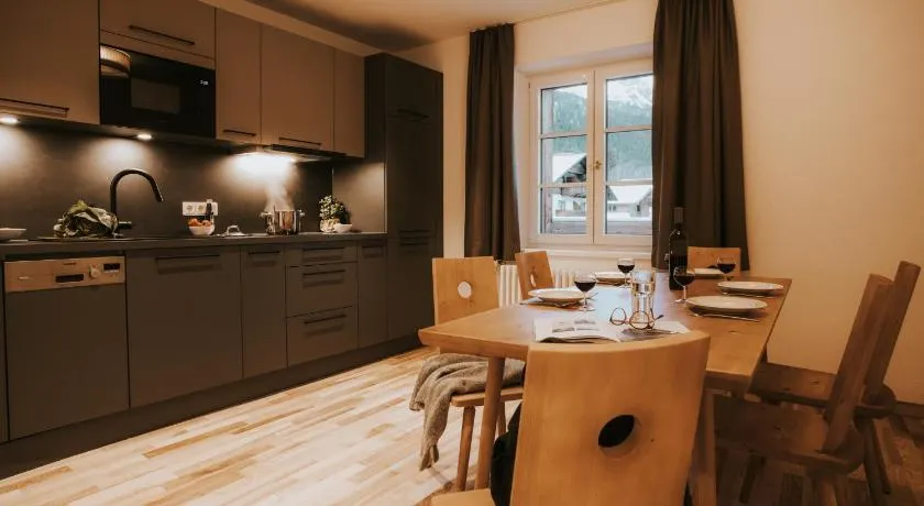Murrmel Apartments - Image 1