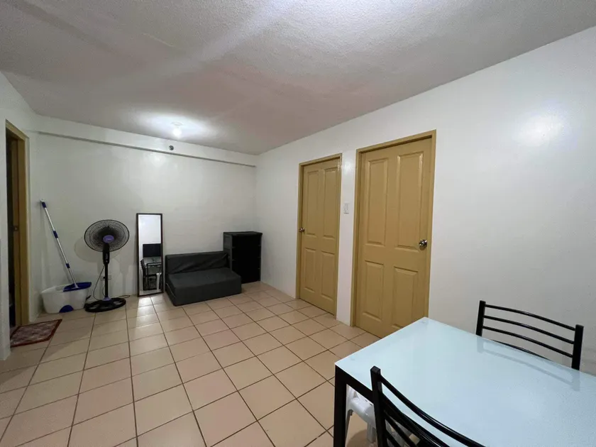One Spatial Condo - Image 1