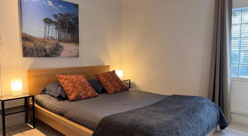 Ravissante suite avec parking sur place. - Image 1