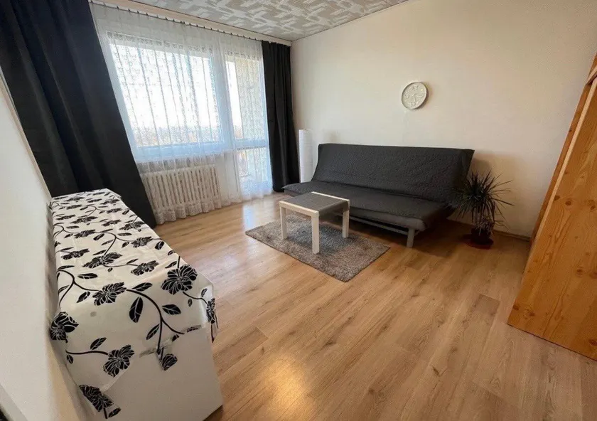 Cozy flat with a breathtaking view by the metro - Image 1