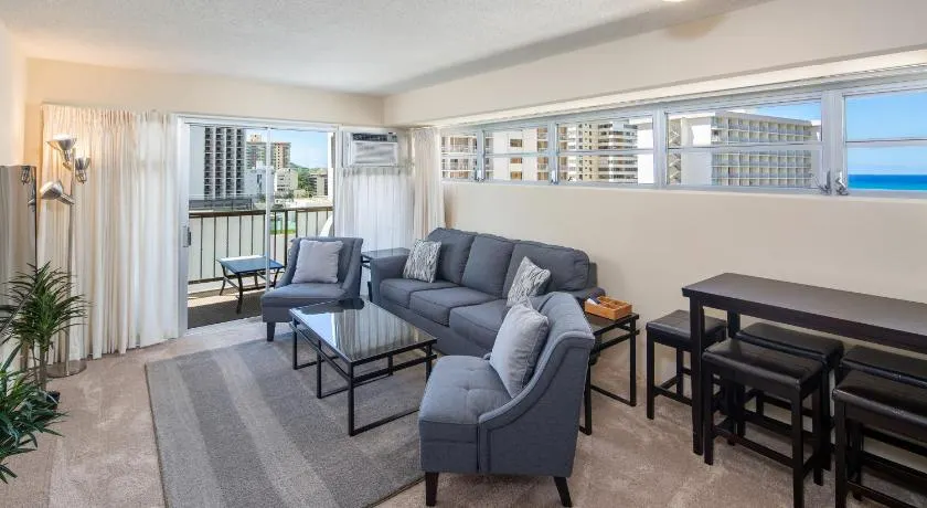 Ocean View from Lanais-2 Blocks to Waikiki Beach - Image 1