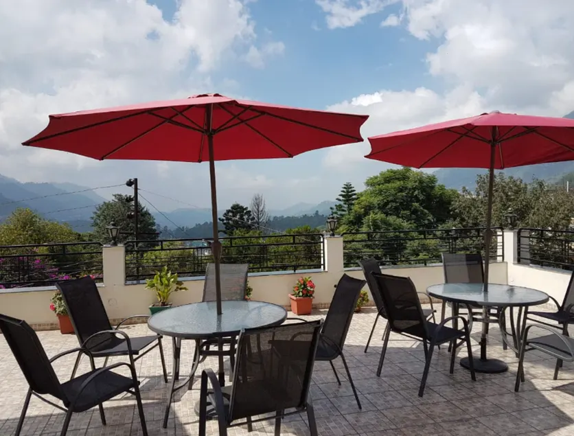 Mayur Hotel Bar And Restaurant - Image 1