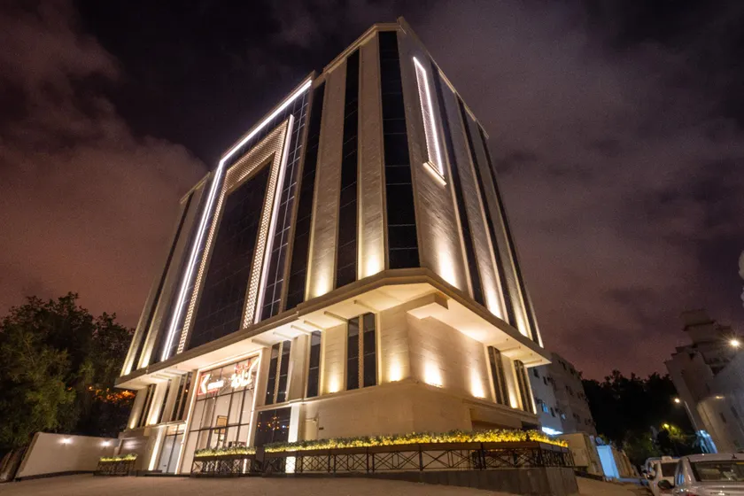 Kenanah Al Aziziyah Hotel by Orvana - Image 1