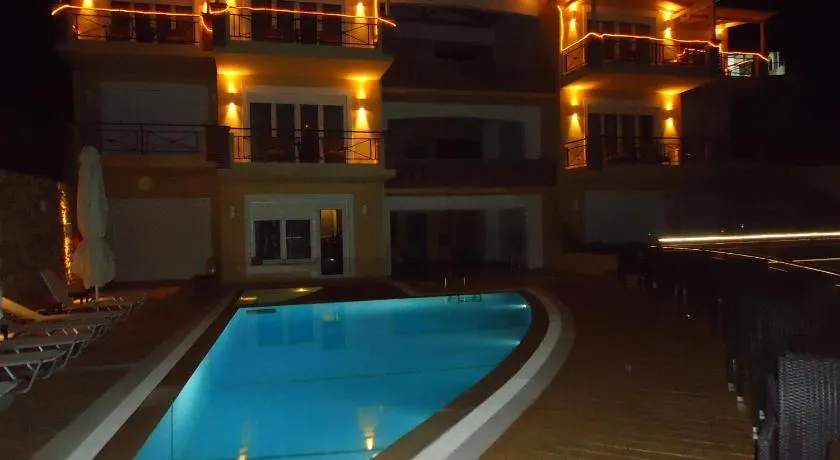 Agrabeli Apartments - Image 1