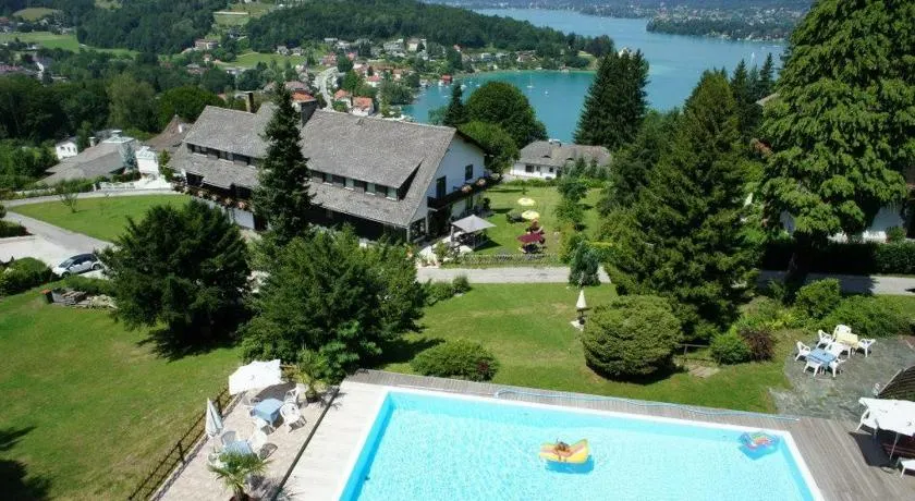 Hotel Garni Haus am Wald - Image 1